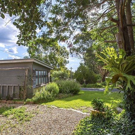 Wisteria Cottage Wyberba Экстерьер фото