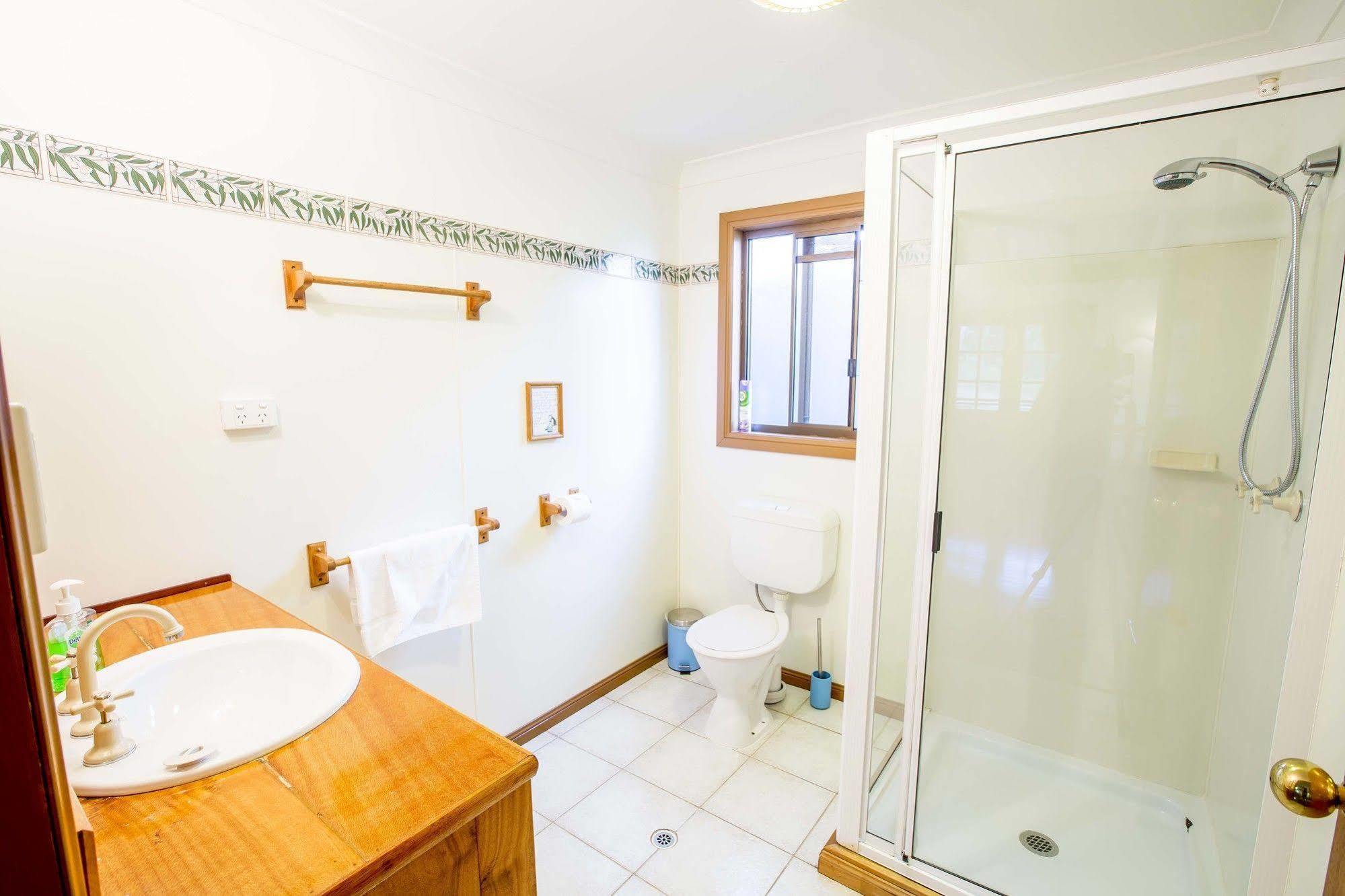 Wisteria Cottage Wyberba Экстерьер фото