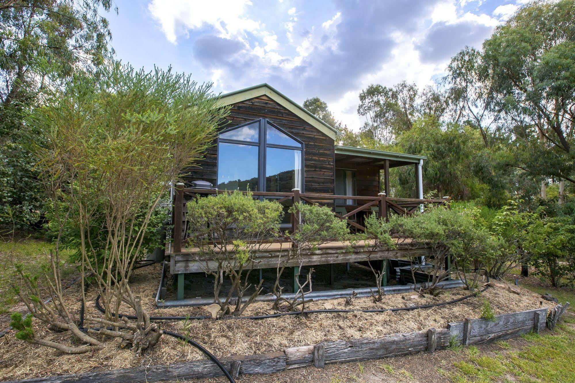 Wisteria Cottage Wyberba Экстерьер фото